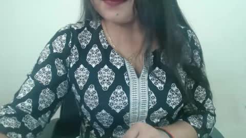 Snapshot of cute_kavya chatting on 25, 2, 2026 cute_kavya online show from 25, 2, 2026
