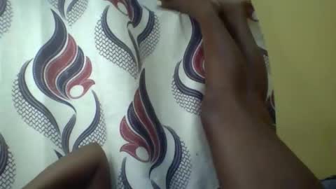 cute_latifah online show from 13, 1, 2026