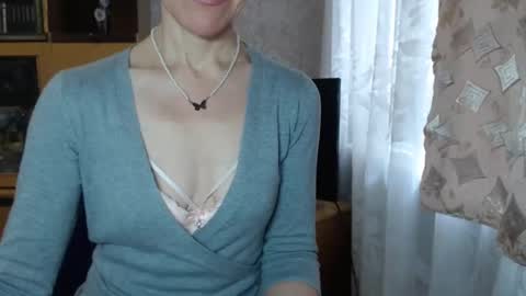 cute_lion_ online show from 3, 2, 2025