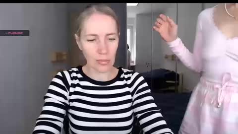 cute_lion_ online show from 14, 10, 2025