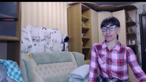 cute_lion_ online show from 26, 10, 2025