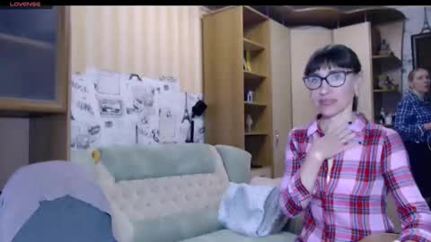 cute_lion_ online show from 15, 11, 2025