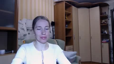 Snapshot of cute_lion_ chatting on 10, 4, 2026 cute_lion_ online show from 10, 4, 2026