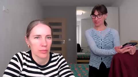 Snapshot of cute_lion_ chatting on 21, 4, 2026 cute_lion_ online show from 21, 4, 2026