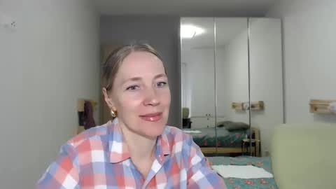 Snapshot of cute_lion_ chatting on 13, 5, 2026 cute_lion_ online show from 13, 5, 2026