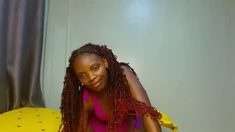 cute_lorna online show from 15, 4, 2026