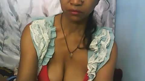 Snapshot of cute_moll chatting on 2, 1, 2025 murielle online show from 2, 1, 2025