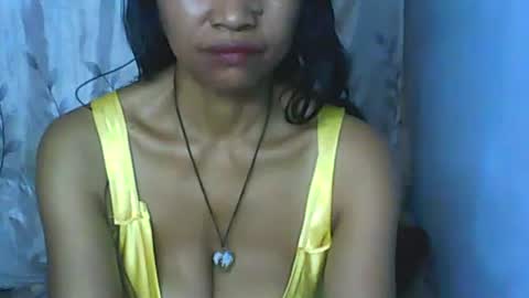 Snapshot of cute_moll chatting on 29, 10, 2025 murielle online show from 29, 10, 2025