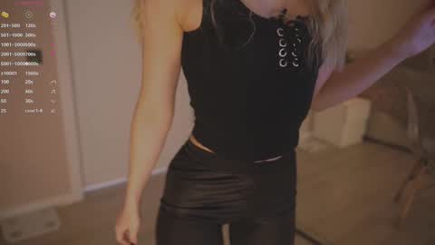 Snapshot of cute_pie_an chatting on 10, 3, 2025 AN online show from 10, 3, 2025