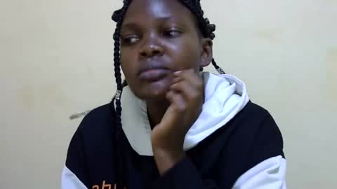 cute_roxie online show from 6, 12, 2024