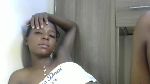 Snapshot of cute_sexy3 chatting on 10, 2, 2025 SHARON online show from 10, 2, 2025