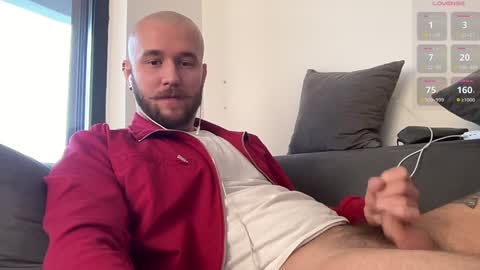 Snapshot of cute_skywalker chatting on 12, 12, 2024 cute_skywalker online show from 12, 12, 2024