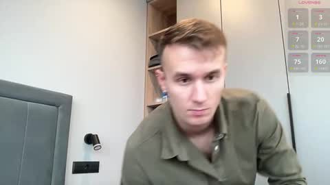 Snapshot of cute_skywalker chatting on 25, 10, 2025 cute_skywalker online show from 25, 10, 2025