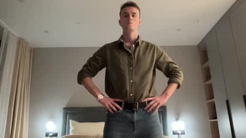 Snapshot of cute_skywalker chatting on 1, 11, 2025 cute_skywalker online show from 1, 11, 2025