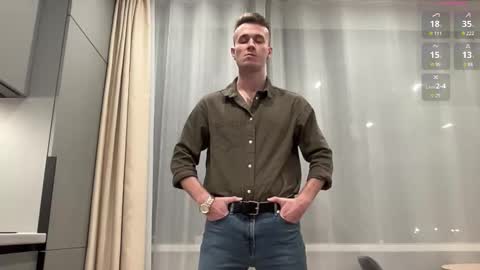 Snapshot of cute_skywalker chatting on 21, 11, 2025 cute_skywalker online show from 21, 11, 2025