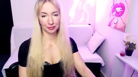 cute_smile_shy online show from 19, 3, 2026