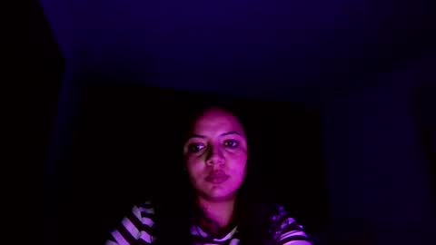 cute_snowlove online show from 12, 4, 2026