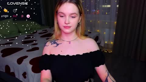 Snapshot of cute_summer_breathe chatting on 24, 1, 2025 Sue online show from 24, 1, 2025