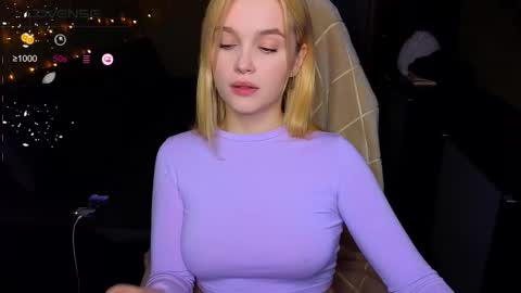 Snapshot of cute_summer_breathe chatting on 25, 10, 2025 Sue online show from 25, 10, 2025