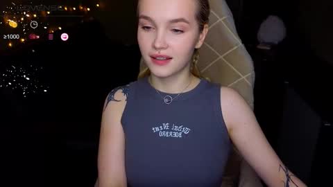 Snapshot of cute_summer_breathe chatting on 10, 11, 2025 Sue online show from 10, 11, 2025