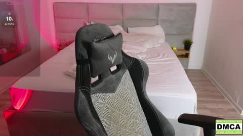 Thomas -  online show from 4, 2, 2025