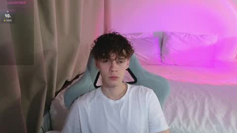 Snapshot of cute_thomas chatting on 4, 5, 2026 Thomas - online show from 4, 5, 2026