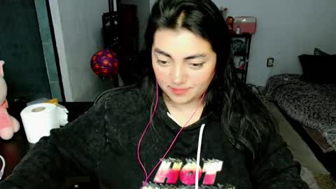 Snapshot of cuteambervi chatting on 29, 11, 2025 Princess Amber online show from 29, 11, 2025