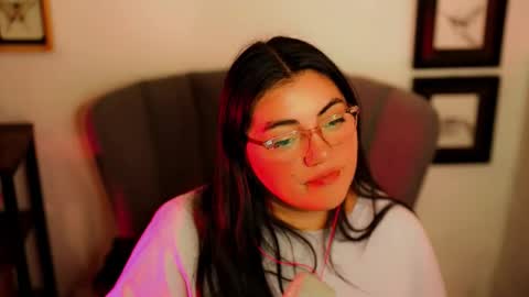 Snapshot of cuteambervi chatting on 18, 12, 2025 Princess Amber online show from 18, 12, 2025