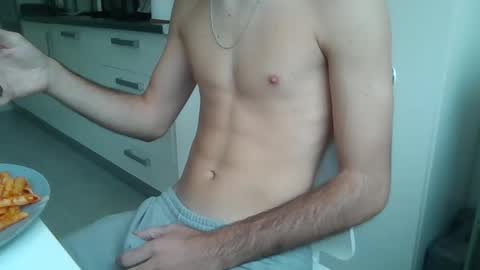 Snapshot of cuteanonguy chatting on 19, 10, 2025 cuteanonguy online show from 19, 10, 2025