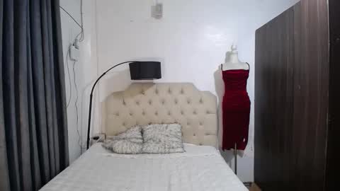 Snapshot of cutebadtgirl chatting on 28, 3, 2026 MIKAY online show from 28, 3, 2026