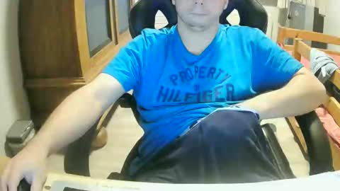 Cuteboy090 online show from 20, 9, 2025