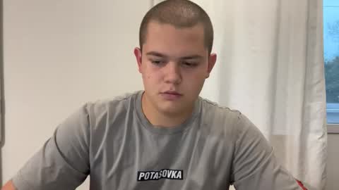 Snapshot of cutebutnaughty_ chatting on 12, 10, 2025 Alex online show from 12, 10, 2025