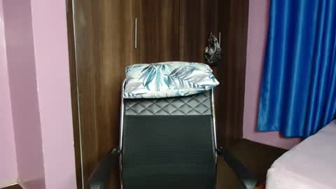 Snapshot of cutebuu chatting on 30, 11, 2025 cutebuu online show from 30, 11, 2025