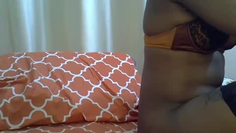 Snapshot of cutechic_pretty chatting on 21, 7, 2026 Tasha online show from 21, 7, 2026