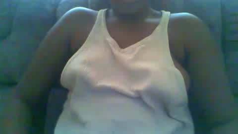 Snapshot of cuteebony16 chatting on 1, 6, 2026 tawi online show from 1, 6, 2026