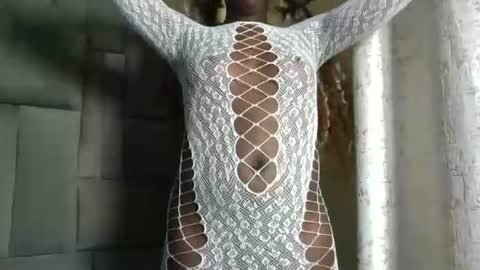 Snapshot of cuteebony16 chatting on 28, 6, 2026 tawi online show from 28, 6, 2026