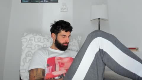 cuteeboy online show from 9, 1, 2026