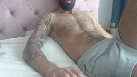 cuteeboy online show from 5, 4, 2026