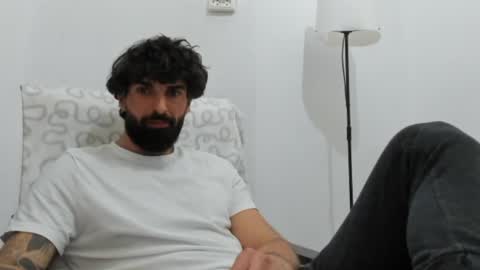Snapshot of cuteeboy chatting on 28, 4, 2026 cuteeboy online show from 28, 4, 2026
