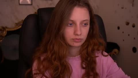 Snapshot of cuteefoxy chatting on 22, 5, 2026 Foxy online show from 22, 5, 2026