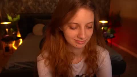 Snapshot of cuteefoxy chatting on 23, 6, 2026 Foxy online show from 23, 6, 2026