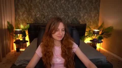 Snapshot of cuteefoxy chatting on 26, 6, 2026 Foxy online show from 26, 6, 2026