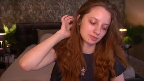 Snapshot of cuteefoxy chatting on 29, 6, 2026 Foxy online show from 29, 6, 2026