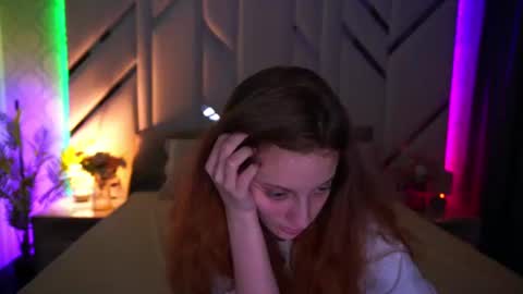 Snapshot of cuteefoxy chatting on 17, 7, 2026 Foxy online show from 17, 7, 2026