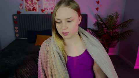 Snapshot of cutefever chatting on 22, 5, 2026 Amyy online show from 22, 5, 2026