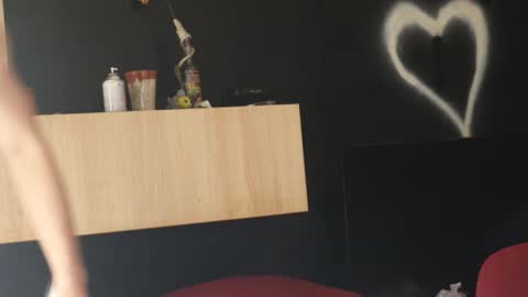 Snapshot of cutefitnessmodel chatting on 28, 10, 2025 cutemodel online show from 28, 10, 2025