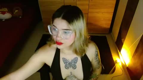 Snapshot of cuteisabella_a chatting on 14, 7, 2026 isabella online show from 14, 7, 2026