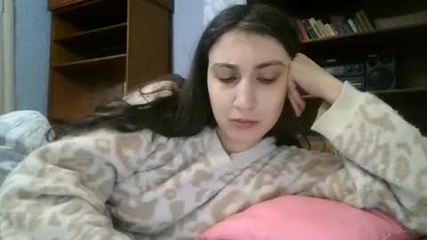 cutekattie online show from 4, 12, 2025