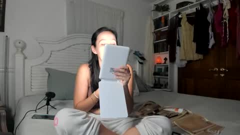 Cutelittlemama0418 Lola online show from 11, 9, 2025