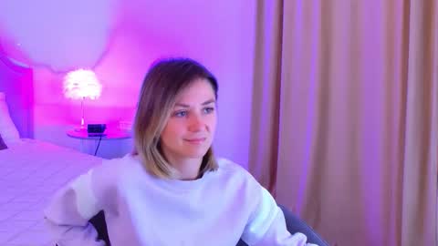 cutemirage online show from 27, 9, 2025